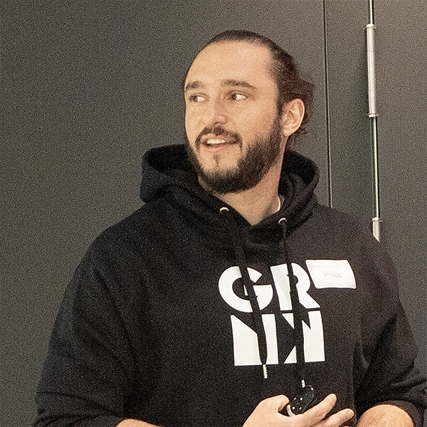 Portraitfoto von Phillip Börger